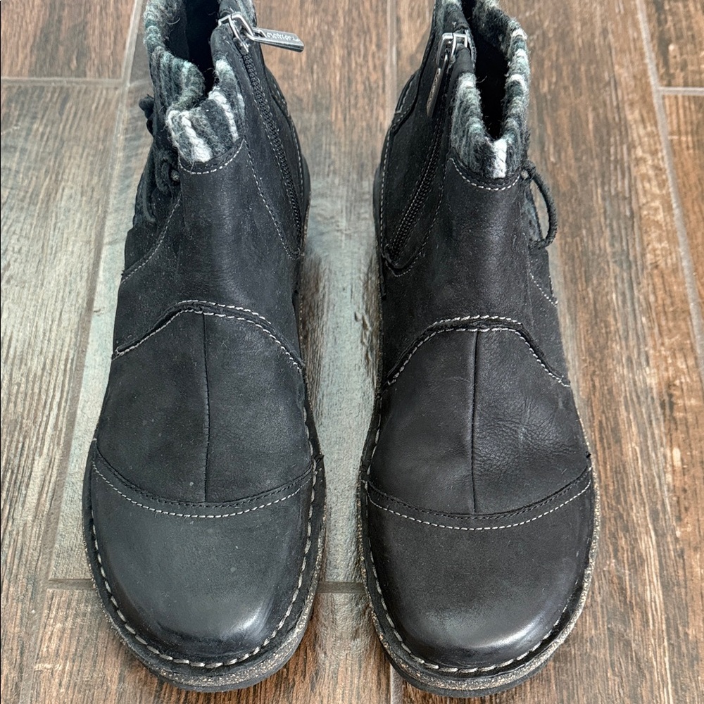 Ladies Black Leather Boots EU40, US9-9.5